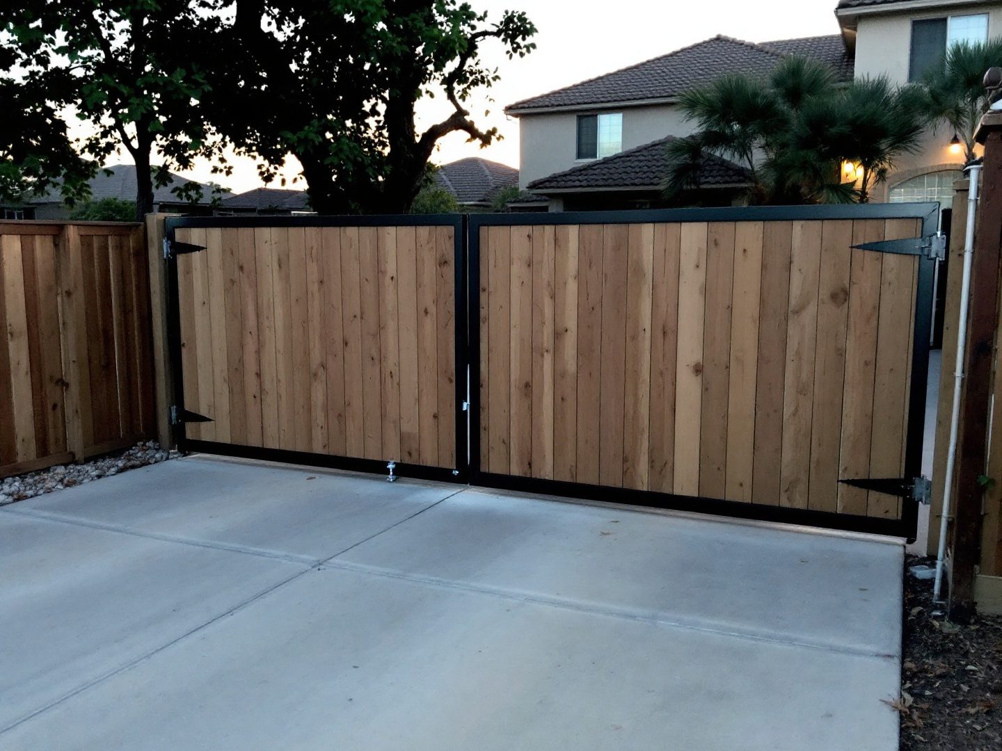 Sliding wood driveway gate